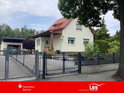 Haus und Grundstück in Toplage !