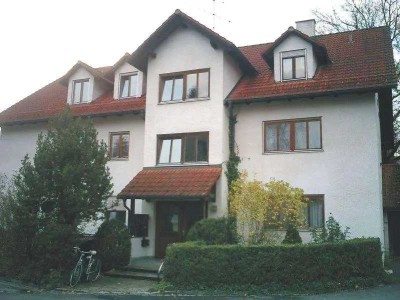 2 Zimmer Dachgeschoss-Wohnung, ca. 40 qm, ruhige Lage mit Balkon, Provisionsfrei von Privat