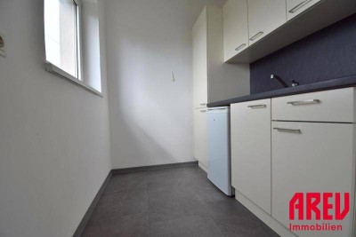 SCHÖNE SINGLEWOHNUNG IN TRAUN MIT BALKON - TOP 18