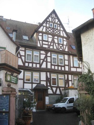 Schöne Drei-Zimmer-Wohnung in Fachwerkhaus, Butzbach