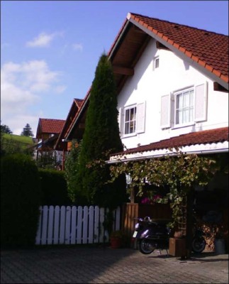 Schöne Doppelhaushälfte in Top-Lage von Immenstadt-Stein