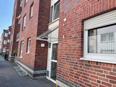 Freundliche und gepflegte 3-Zimmer-EG-Wohnung mit gehobener Innenausstattung und Garten