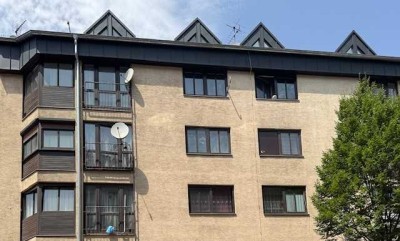 RESERVIERT !  Schicke 2 Zimmer Mietwohnung mit EBK und TG-Stellplatz