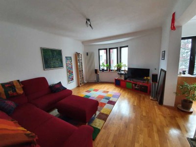 4-5 ZKDBWC+Balkon, 122 qm Wohnung, hohe Decken, n. Frankenberger Viertel