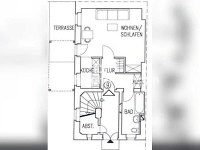 Tauschwohnung: Schöne Einraumwohnung mit Terrasse im Hinterhaus Neustadt