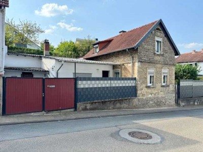 ***BIETERVERFAHREN - Charmantes Backsteinhaus mit tollem Garten***