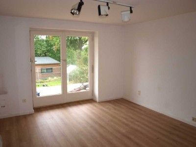 Ältere 3,5-Zi.-EG-Wohnung mit Südterrasse - teilrenoviert