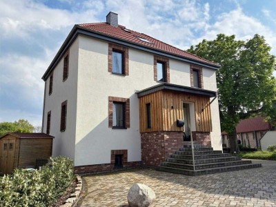 Elegantes Herrenhaus in ländlicher Idylle von Burgdorf/Otze