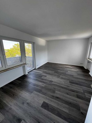 Kernsanierte Wohnung mit Balkon in Düren
