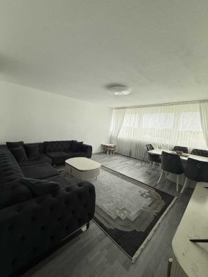 Ein Unikat:große sonnendurchflutete 2 Zimmer - Wohnung wie aus dem Ei gepellt - herrlicher Fernblick