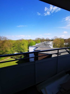 Helle 2-Zimmer-Wohnung mit Weitblick in Top-Lage von Hamburg-Poppenbüttel