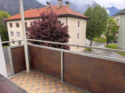 Renovierungsbedürftige Wohnung mit Balkon und Parkplatz in Lienz zu verkaufen!