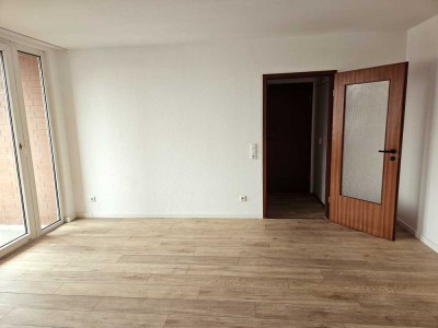 Sonnige 1-Zimmer-Wohnung in Hannover-Mitte – saniertes Bad, neue Pantry-Küche,  optional Parkplatz