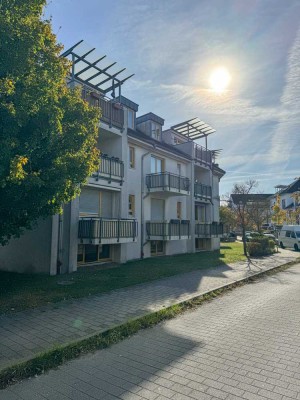 Bezugsfrei & Provisionsfrei! Renovierte Maisonette inkl. TG-Stellplatz