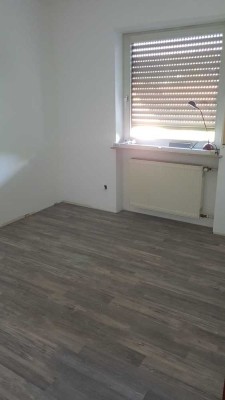 Gepflegte 3-Zimmer-Wohnung mit Balkon und Garten in Klingeberg Trennfurt zu vermieten