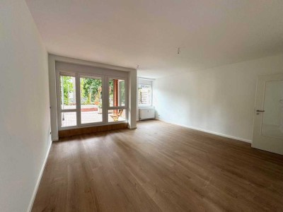 Erstbezug nach Sanierung in gehobene 2-Zimmer Wohnung mit großzügiger Terrasse