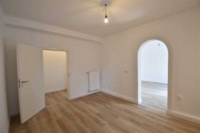 3 Durchgangszimmer! Renovierte 5-Zimmer-Whg in DU-Beeck