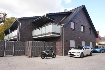 Keine Käuferprovision - Moderne Dachgeschosswohnung mit Balkon