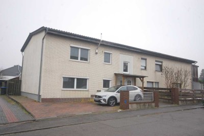 Doppelhaushälfte mit Garten in WOB-Neindorf zu Verkaufen