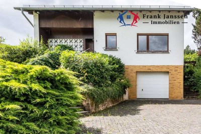 Freistehendes Einfamilienhaus in Mürlenbach - ruhige Lage - Garage, Garten & Terrasse