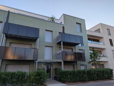 Mit Balkon und EBK: Exklusive 4-Zimmer-Wohnung mit geh. Innenausstattung