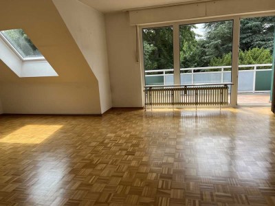 Sehr schöne helle Maisonette-Wohnung in Bredeney