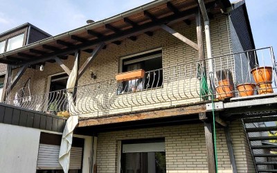**Flexibles Zweifamilienhaus in sehr ruhiger und zentraler Lage von Zülpich**