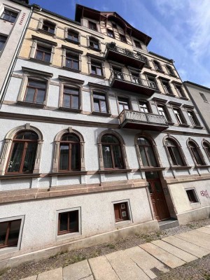 ruhige Seitenstraße auf dem Kaßberg, großer Innenhof, mit Balkon