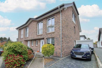 Wo Wohnträume wahr werden: Neuwertiges EFH mit Garten, Terrasse & Top-Ausstattung