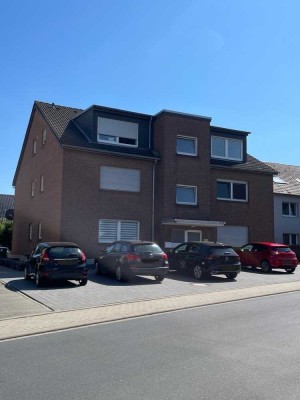 2-Zimmer-DG-Wohnung mit Balkon in Hürth-Fischenich