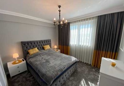 Stilvolle, gepflegte 2-Raum-Wohnung mit Einbauküche in Saalfeld/Saale