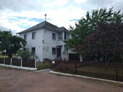 Ein- bis Zweifamilienhaus mit herrlichem Fernblick