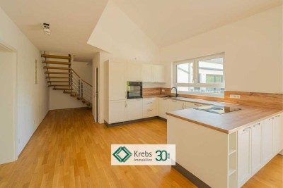 Neuwertige Maisonette Wohnung mit Balkon, Galerie und Tiefgarage in Neckargemünd