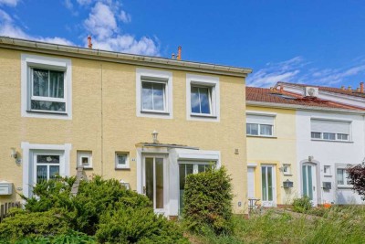 Familienidylle mit Garten – charmantes Reihenhaus im Grünen
