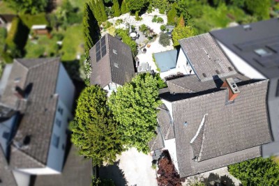 Erholungsoase: ZFH mit eigener Hofeinfahrt und großem Garten in Toplage von Maintal