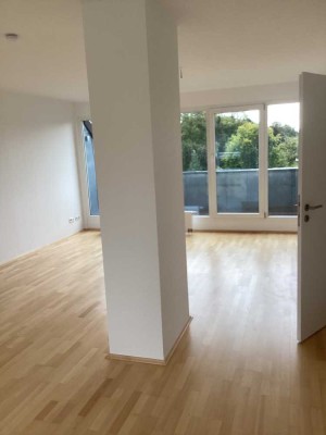 Sehr schöne 3 Zimmer DG Wohnung in Refrath