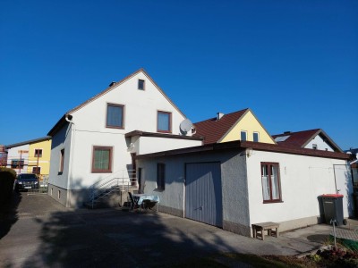 Einfamilienhaus mit großen Garten