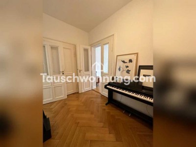 Tauschwohnung: Toller Altbau, Fischgrätenparkett und Stuck, kleiner Balkon