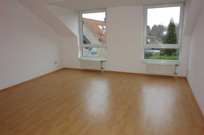 2. OG Dachgeschoss Wohnung o. Aufzug zur Miete in Meerbusch-Strümp – neu zu vermieten!
