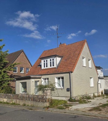 Saniertes Zweifamilienhaus mit Anliegerwohnung in ruhiger Lage von Ebstorf