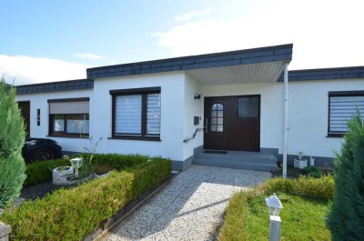 Bungalow mit Einliegerwohnung in Nordenham Süd