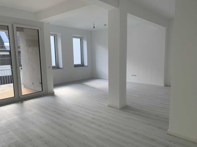 Loftfeeling in Wuppertal: Lichtdurchflutete 3-Zimmer-Wohnung mit 138 m² in Barmen