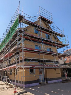 Neubau & Erstbezug: Einfamilienhaus im historischen Ortskern mit Garten
