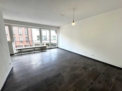 Senioren & Rentner aufgepasst!: 2-Zi-Balkonwohnung mit Wanne & Dusche nähe Rheinpromenade