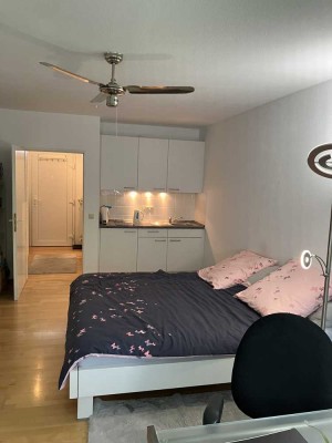 Möblierte 1 Zimmer Wohnung mit Balkon und Stellplatz