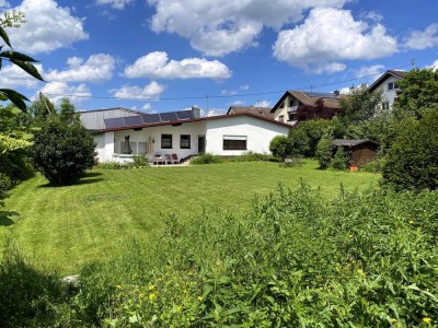 Attraktiver Bungalow mit großem Grundstück