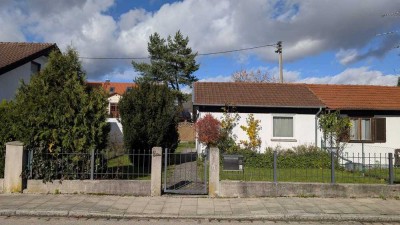 Gepflegtes Reihenhaus mit 2,5 Zimmern in Ismaning