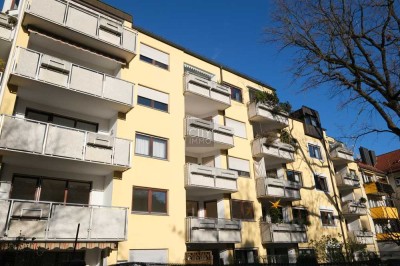 Traumhaft Wohnen: Hochwertig saniert mit Balkon und TG-Platz, Top Lage in Maxfeld - Provisionsfrei