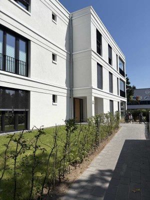 Exklusive 3-Raum-Wohnung mit Südbalkon und top Infrastruktur rundum, bezugsfertig.