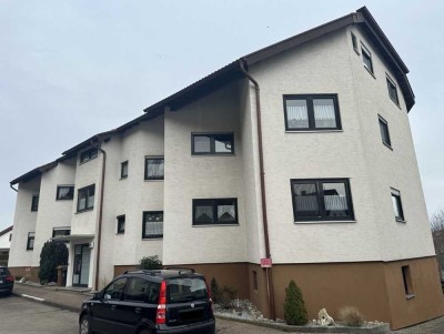 Geräumige 3-Zimmer-Wohnung mit Loggia in ruhiger Wohnanlage